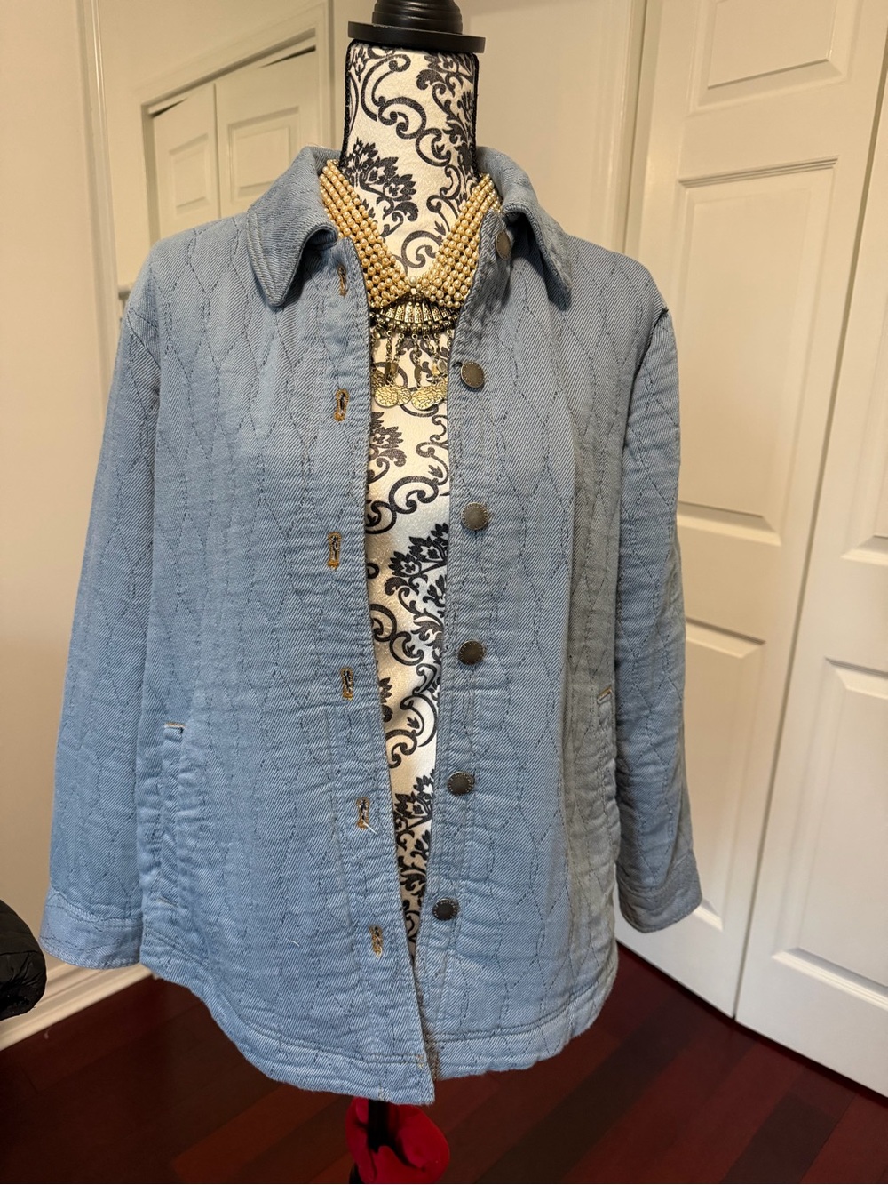 JACHS Girlfriend Light Blue Quilted Button-Front Jean Jacket